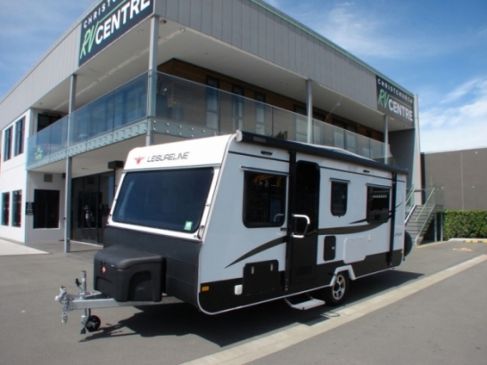 Leisure Line - Platinum - 594 SE - Walk Around Bed